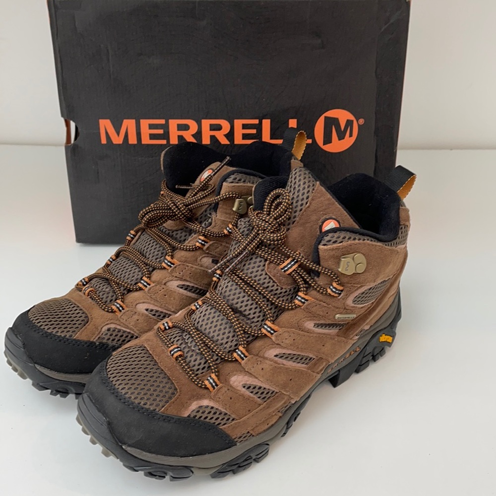 Merrell Men’s Moab 2 Mid Waterproof Hiking Shoes